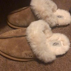 Ugg House Shoes